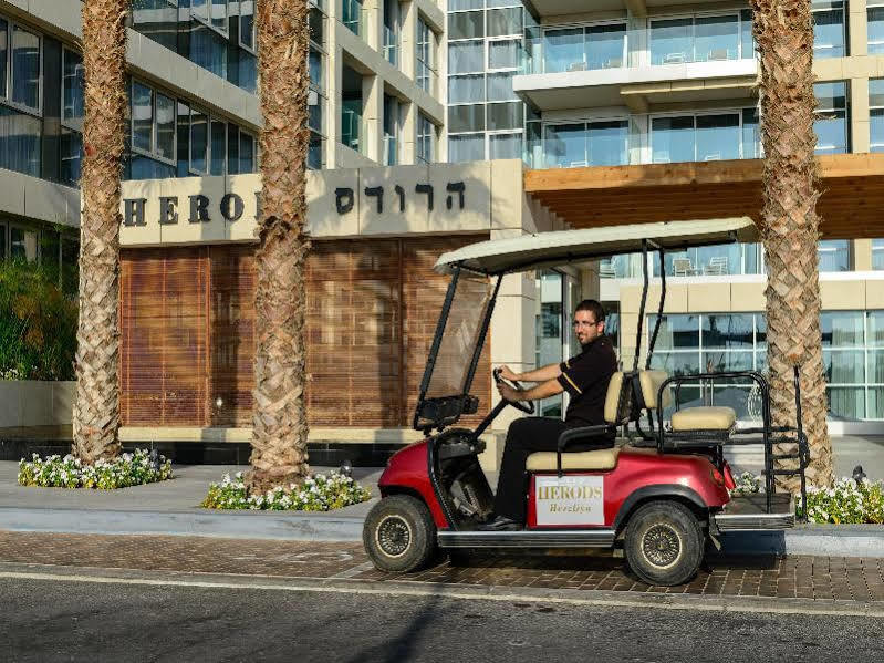 Herods Herzliya Hotel By The Beach Екстер'єр фото
